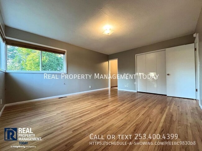 Building Photo - 1748 N Narrows Dr