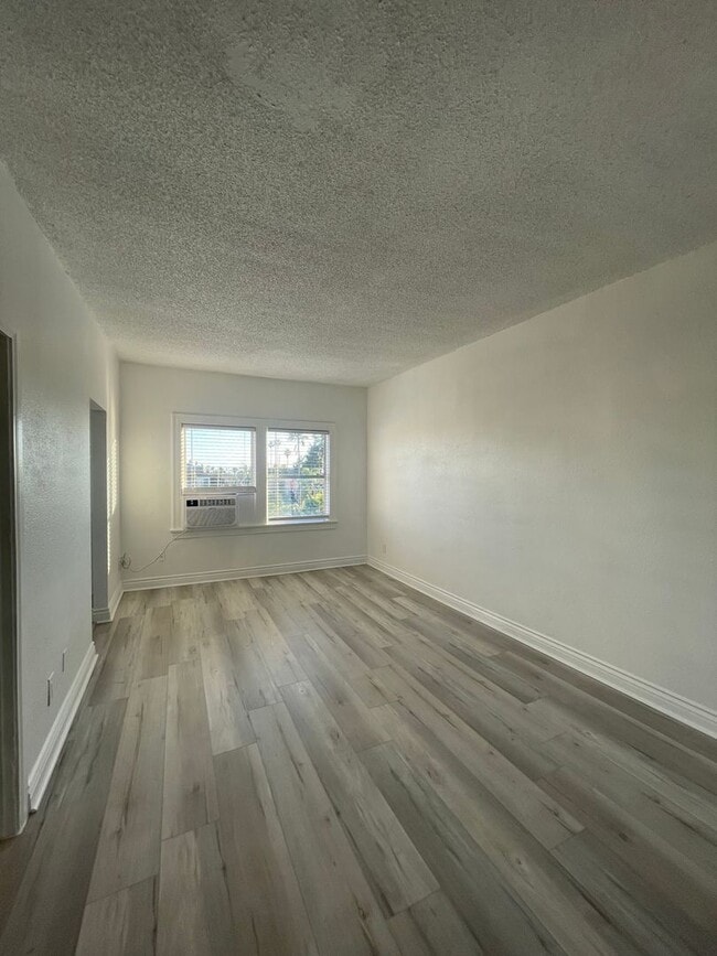 Interior Photo - Wilton Way Apartments