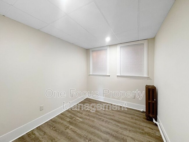 Building Photo - 256 Allegheny St