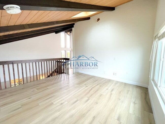 Building Photo - 5514 Halison St