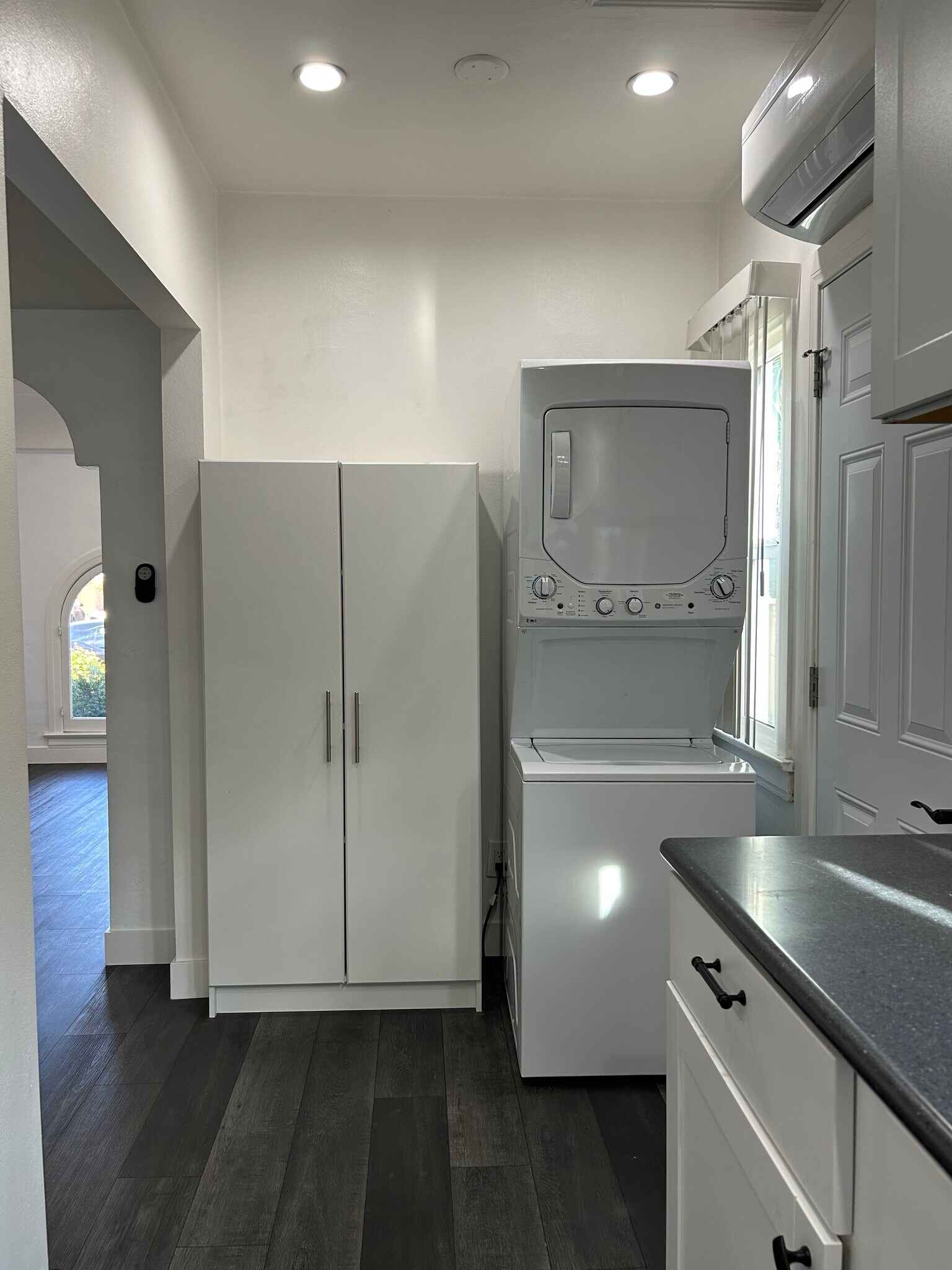 Building Photo - 3308 Glenhurst Ave