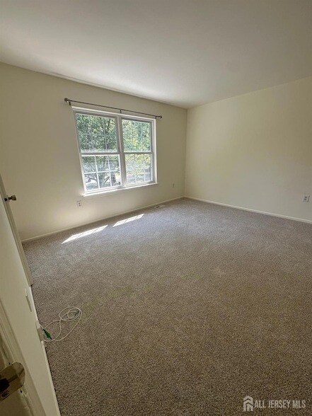 Building Photo - 32 Lafayette Ct