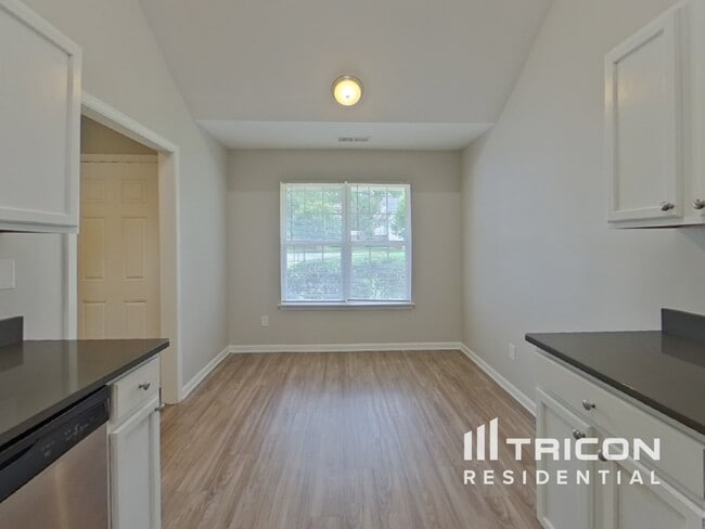 Building Photo - 4514 New House Dr