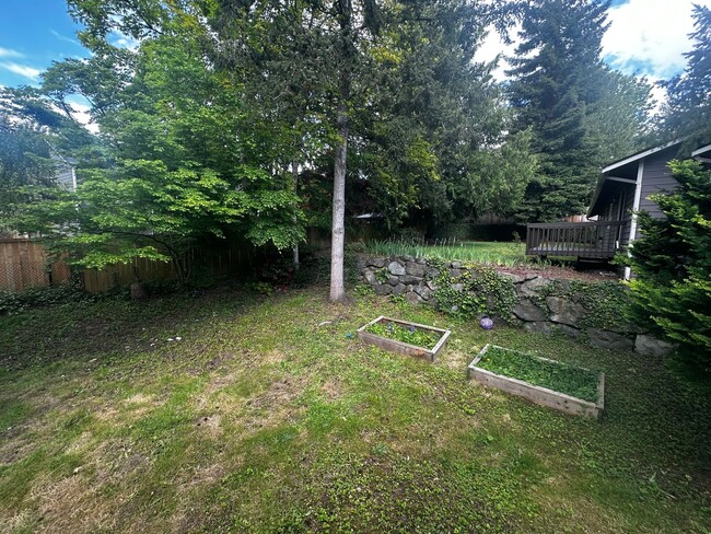 Building Photo - Beautiful 4-Bedroom 3-Bath Home in Marysvi...