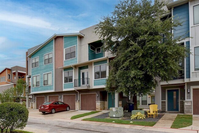 Building Photo - 1504 Lorraine Loop