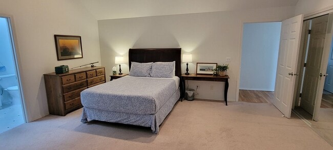 Building Photo - Lake Retreat Waterfront Living | Spacious Home with Views + Utilities Included