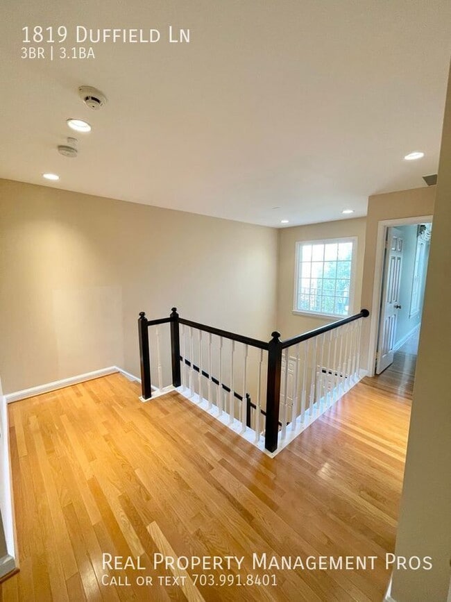 Building Photo - 1819 Duffield Ln