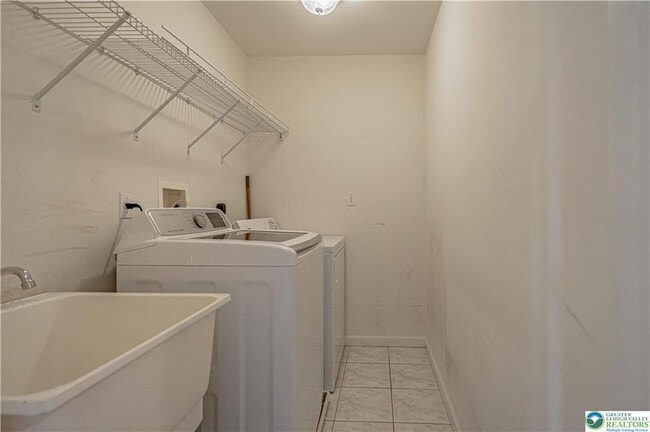 Building Photo - 1311 Mohr Cir