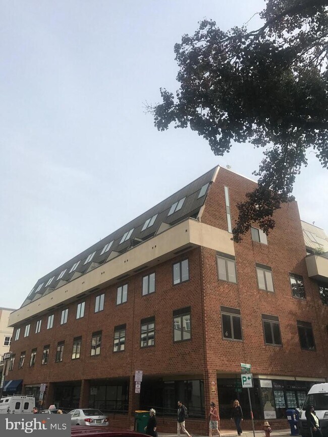 Building Photo - 33 Witherspoon St