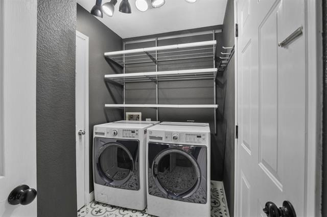 Building Photo - 8616 Tumbleweed Dr