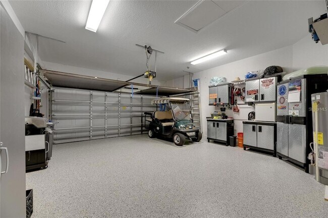 Building Photo - 2068 Sifield Greens Way