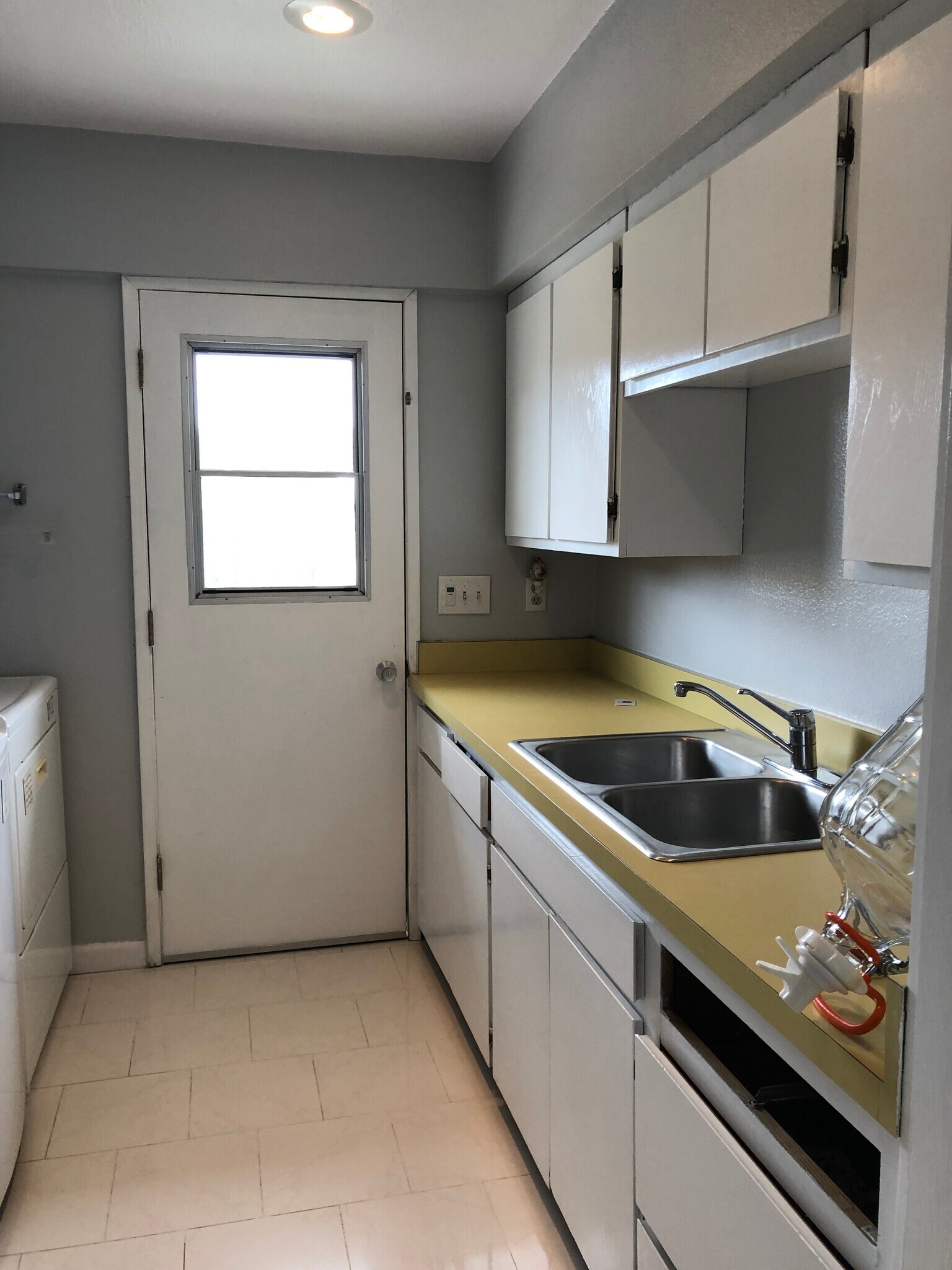 Building Photo - 4395 Jutland Dr