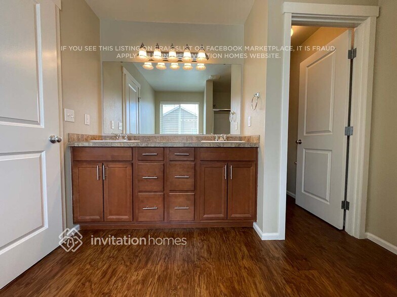 Building Photo - 2020 197th St Ct E