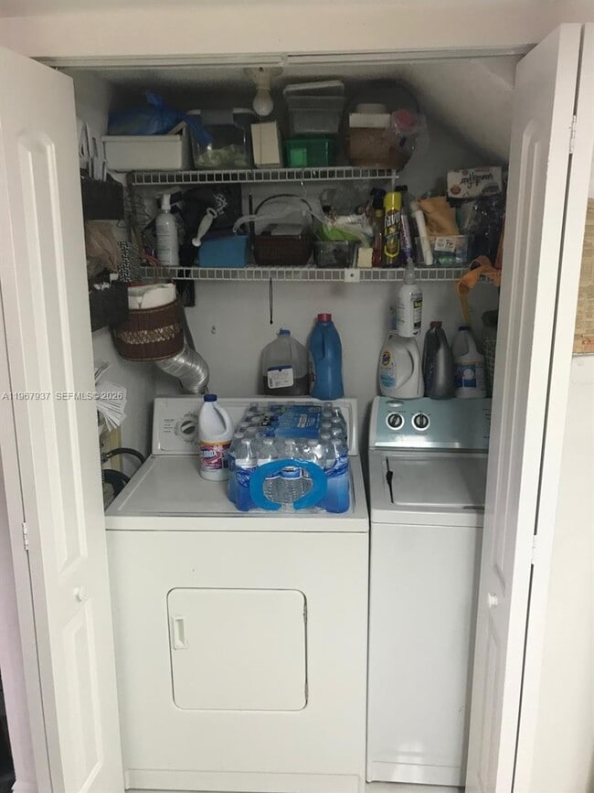 Building Photo - 301 NW 84th Ct