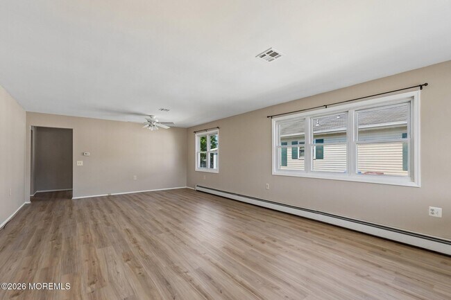Building Photo - 10 Purnell St