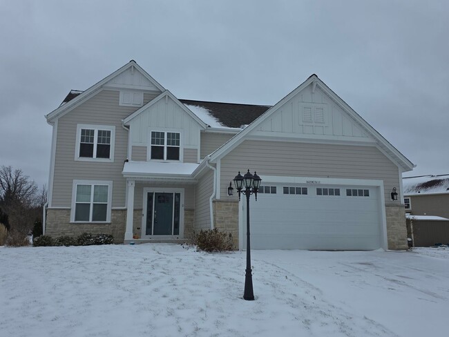 Building Photo - 4 bedroom Sussex home in Village Estates