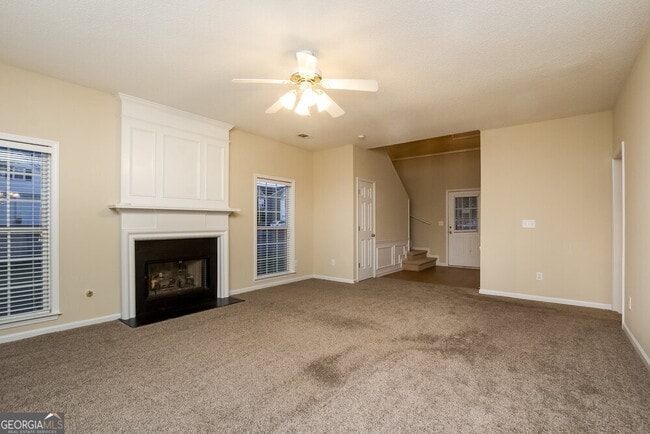 Building Photo - 4425 Ridgefair Dr