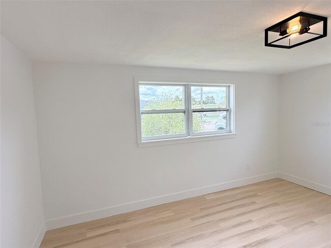 Building Photo - 13617 Frances Ave