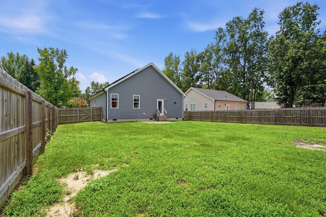 Building Photo - RANCH HOME with 3 bedrooms and 2 baths-GROWING TOWN OF ANGIER
