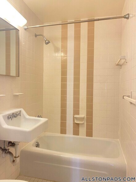 Building Photo - 64 Brighton Ave