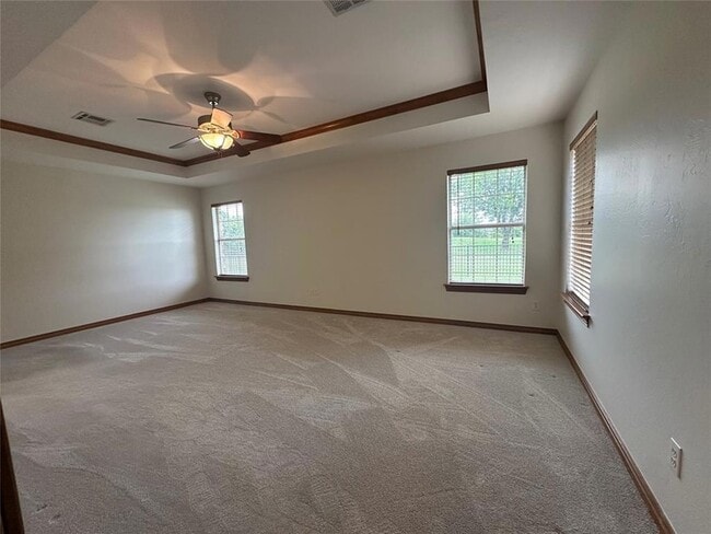 Building Photo - 15713 Traditions Blvd