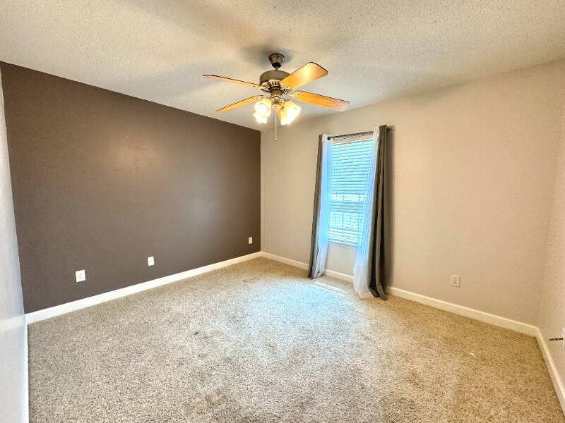 Building Photo - 3863 Heather Way