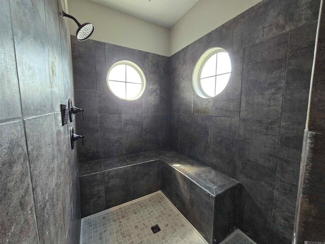 Building Photo - 9235 Worthington Lake Ave