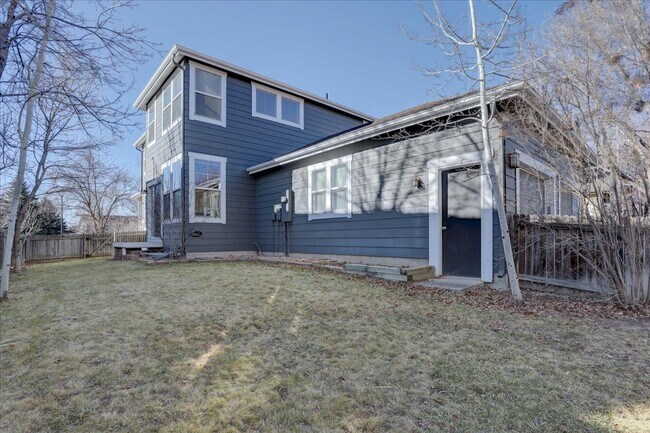 Building Photo - Stunning 5-Bedroom Home in Desirable McKay Landing – Available Now!