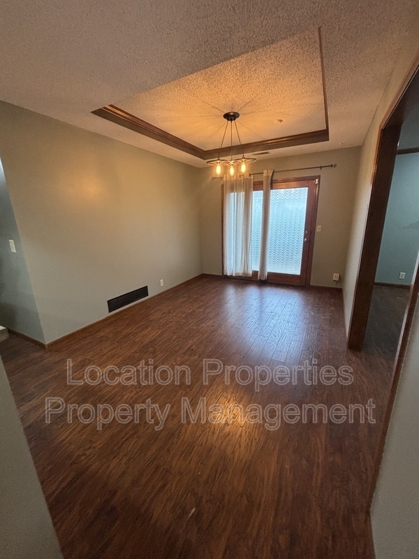 Building Photo - 2113 Atchison Ave