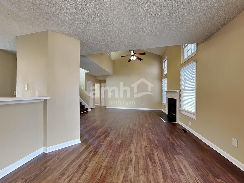 Building Photo - 505 Westminster Dr