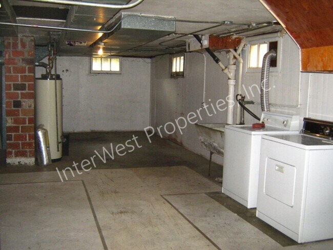 Building Photo - MCCAR