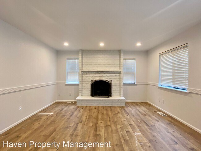Building Photo - 3 br, 2.5 bath House - 28803 184th Pl Se
