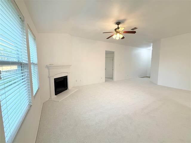 Building Photo - 918 Fleming St