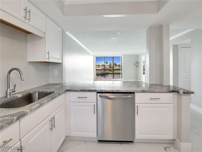 Building Photo - 4280 SE 20th Pl