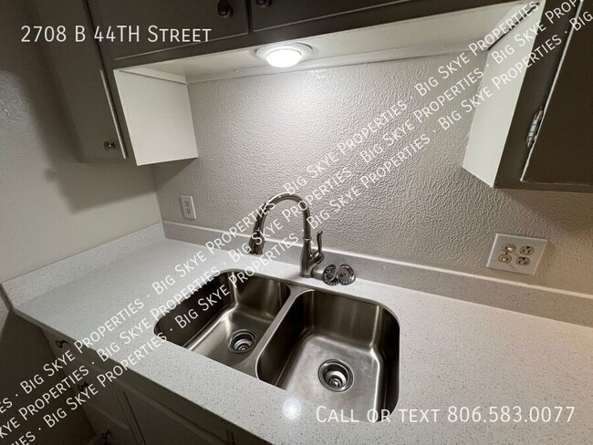 Building Photo - 2708 44th St