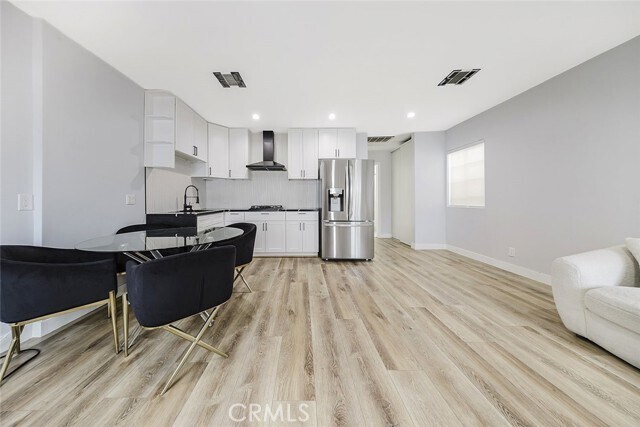 Building Photo - 8440 Costello Ave