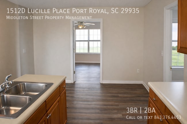 Building Photo - 1512D Lucille Place Port