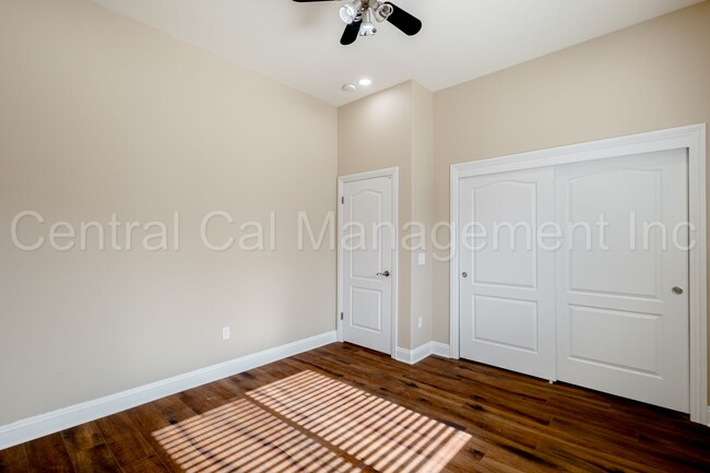 Building Photo - 4 Bedroom/3 Bath Home with Paid Solar - $3395 Per Month!