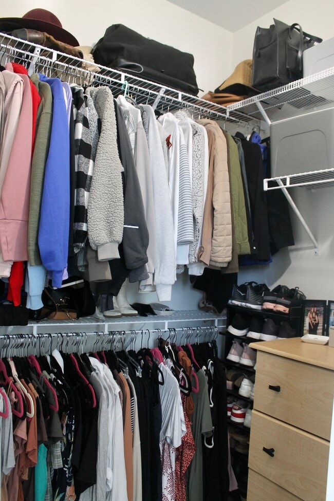 Building Photo - 1889 W 54th St