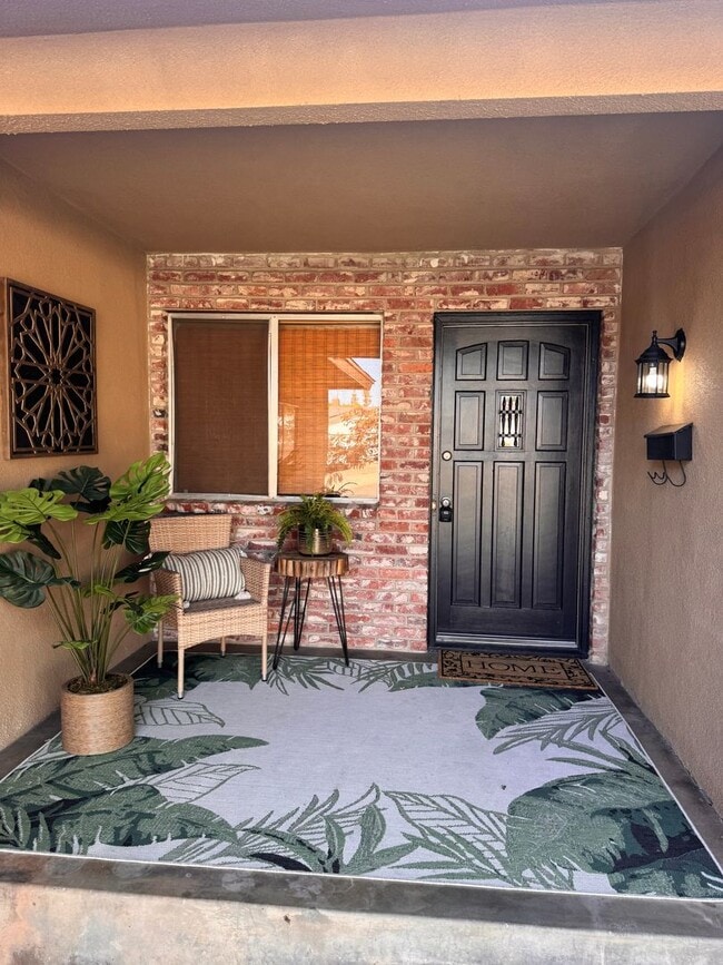Building Photo - Spacious 3 Bedroom Fresno Home