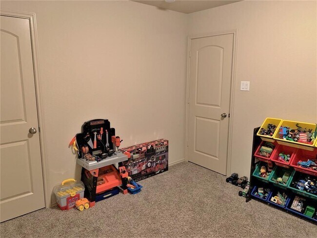 Building Photo - 9411 Paloma Creek Dr
