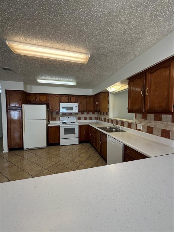 Building Photo - 5907 NW 65th Pl