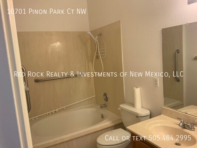 Building Photo - 3 bedroom home in NW ABQ now available