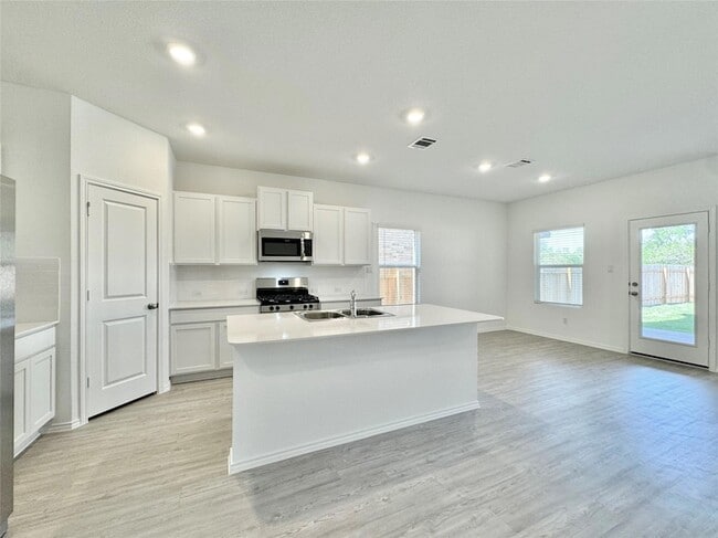 Building Photo - 1316 Acorn Oak Dr
