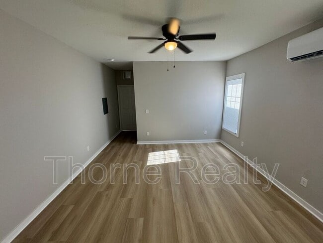 Building Photo - 817 Belleview Ave