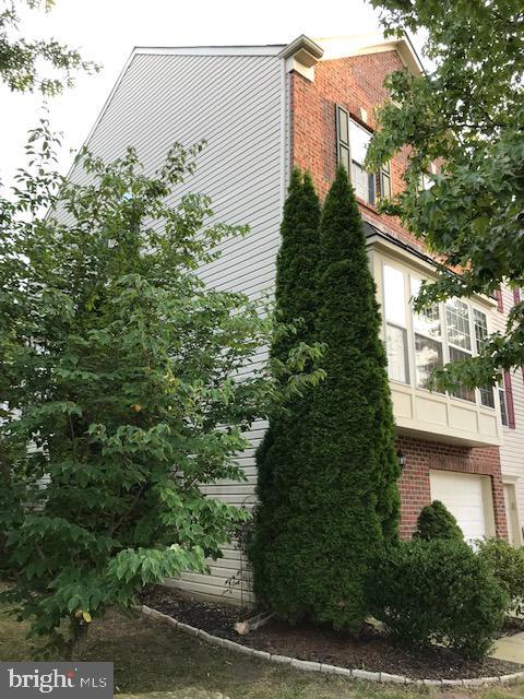 Building Photo - 10701 Enfield Dr