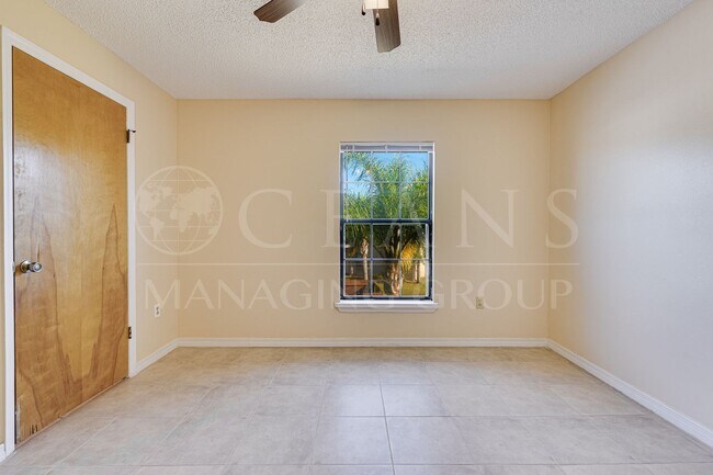 Building Photo - Charming 1 Bed, 1 Bath Condo
