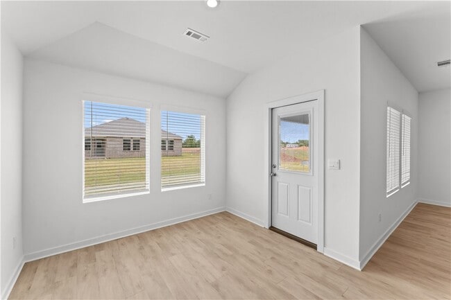 Building Photo - 3060 Laredo Ln
