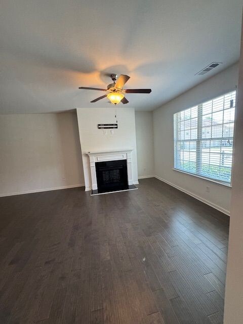 Building Photo - Beautiful Nearly New Townhome at Renaissance at South Park