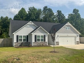 Building Photo - 607 Noah Ct
